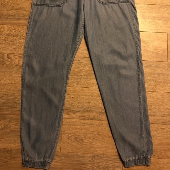 Women's Light Denim Jogger - Picture 2 of 4